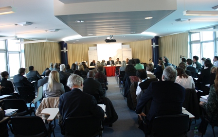 The room was packed at the latest lunchtime seminar organized by the Geneva Peacebuildinig Platform and UNDP.