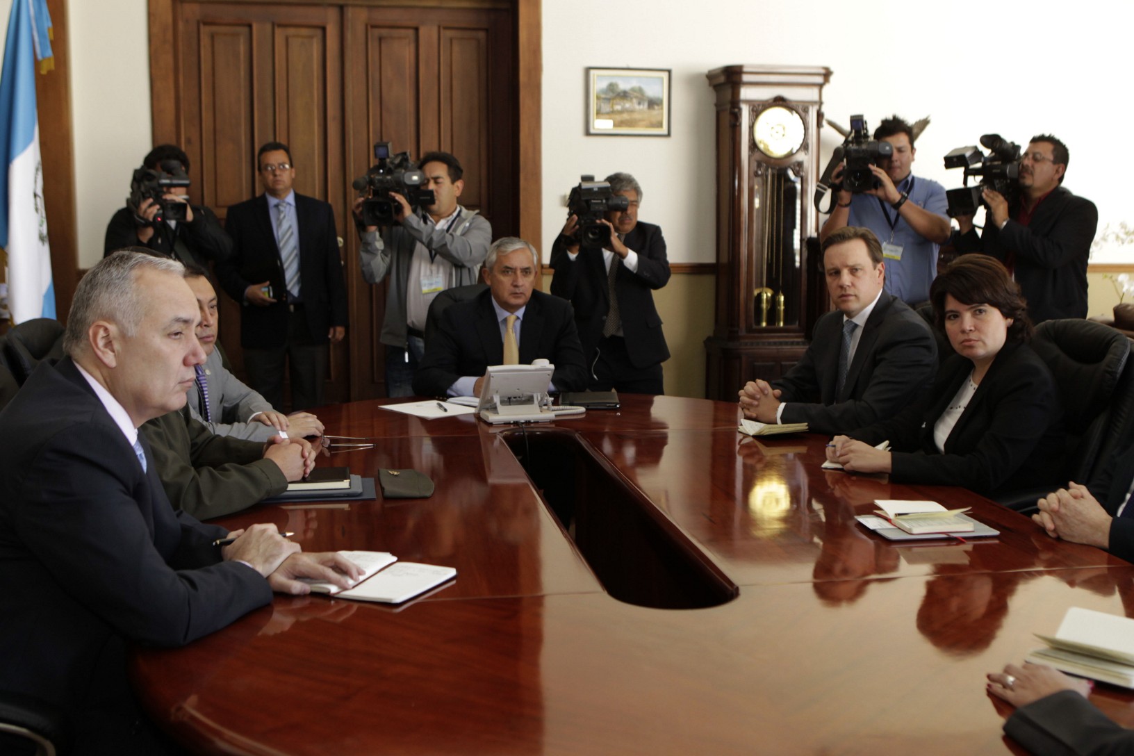 President Pérez Molina and Scott M. Weber, Director-General of Interpeace