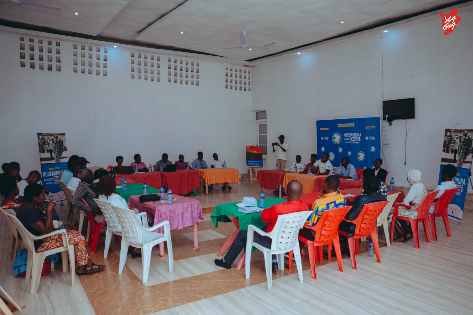 Inter Dialogue Intergenerational Dialogue: A Critical Approach to Foster ...